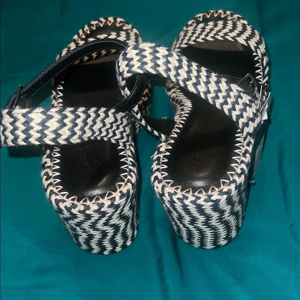 Universal Thread Madeline Woven Platform Sandal Heels. Size 9 1/2.  New with tag